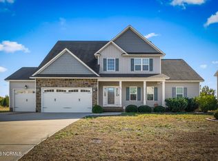 3820 Barnsdale Dr, Wade, NC 28395