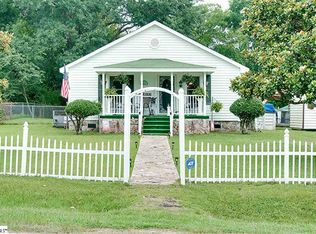 953 Fleming Street Ext, Laurens, SC 29360