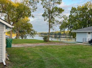 (Undisclosed Address), Three Rivers, MI 49093