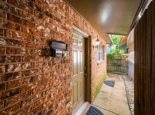 712 19th St #B, Alexandria, LA 71301