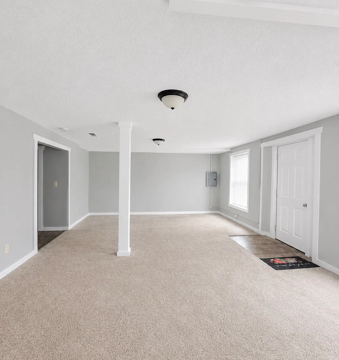 118 Old St — Photo 2