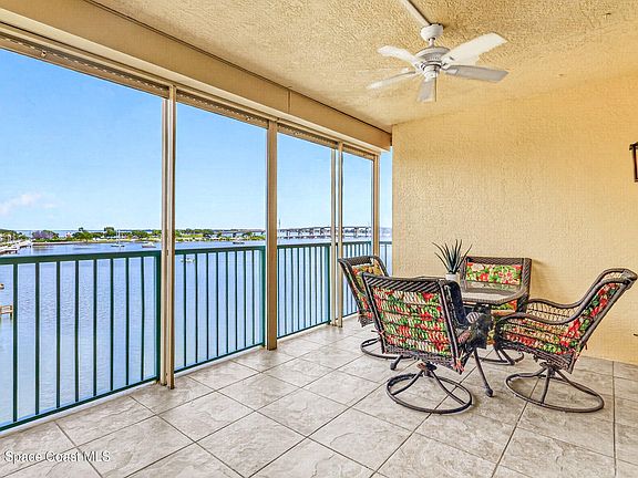 5th image of 100 Riverside Dr APT 402