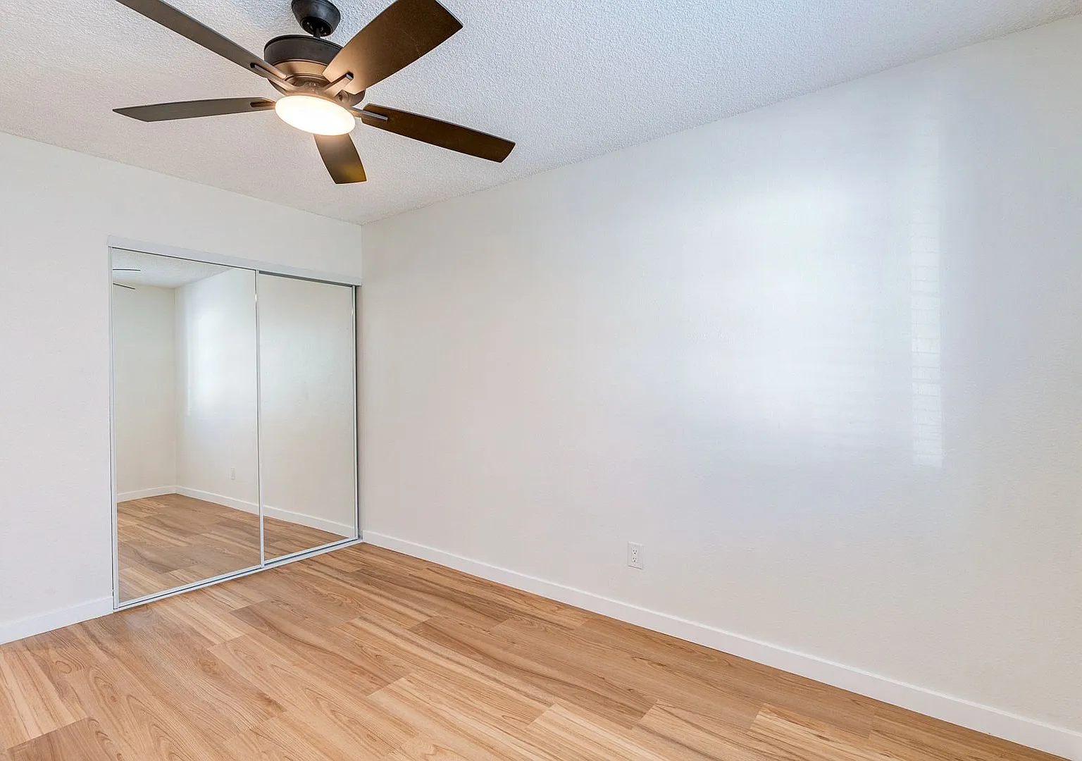 416 East Sunset Road — Photo 3
