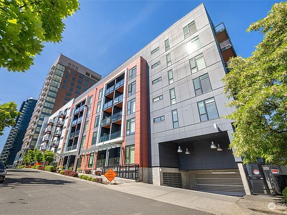 2nd image of 1085 103rd Avenue NE #603