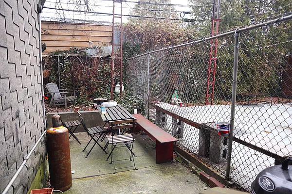 Rented by Lofts and Flats LLC | media 10