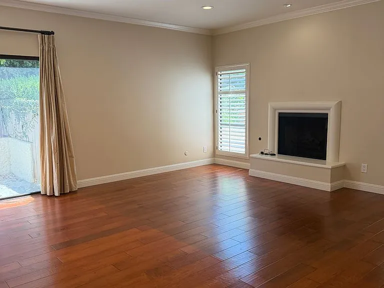 1734 N Verdugo Rd #6 — Photo 7