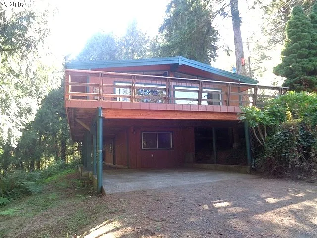 94415 Carlson Heights Ln photo 1