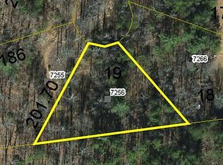 7256 Honeysuckle Dr, Hickory, NC 28602