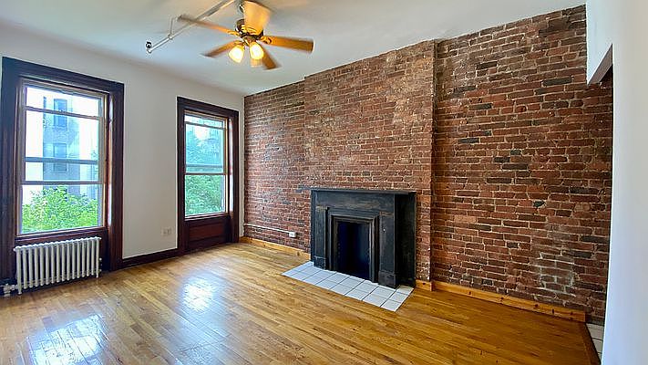 1st image of 133 W 132nd St APT 4R