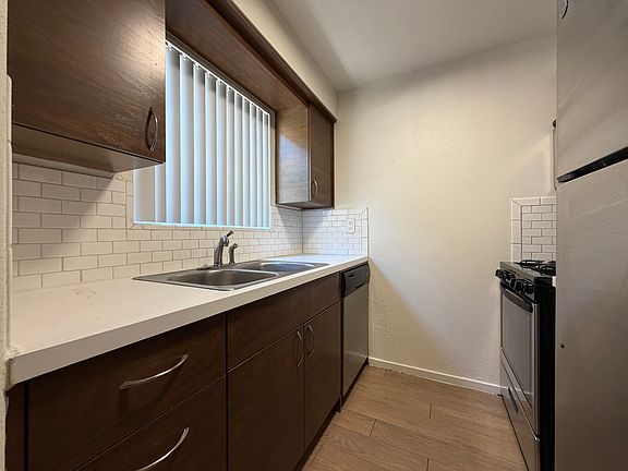 4th image of 4420 N 8th Ave APT 5