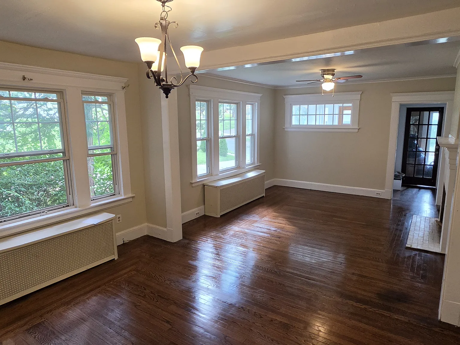 3 bed, 1518 sqft, $2,400 — Photo 3