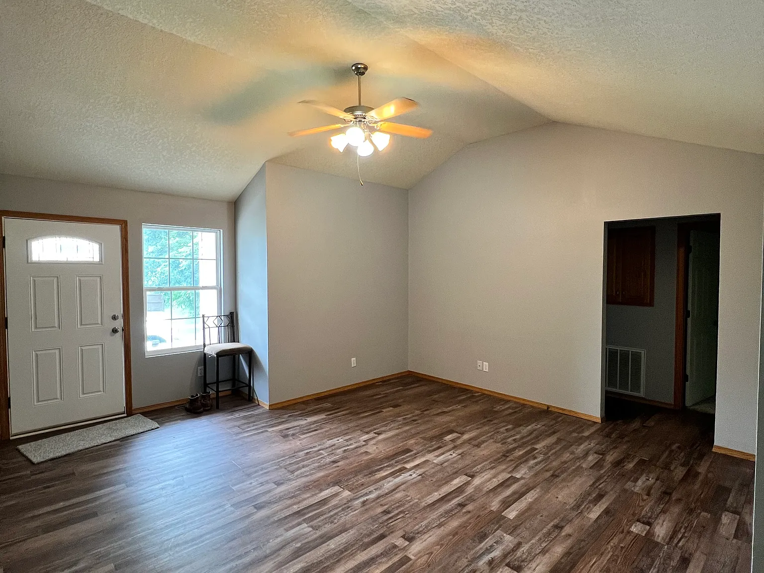 2305 S Kenser Rd — Photo 2