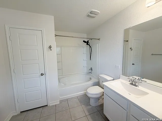 631 Anthem Ln — Photo 28