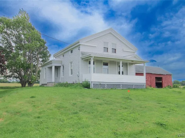 15634 Lakeshore Rd, Kent, NY 14477