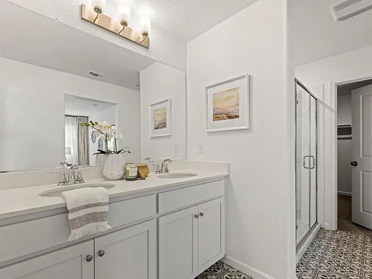 4173 Arjuna Way — Photo 3