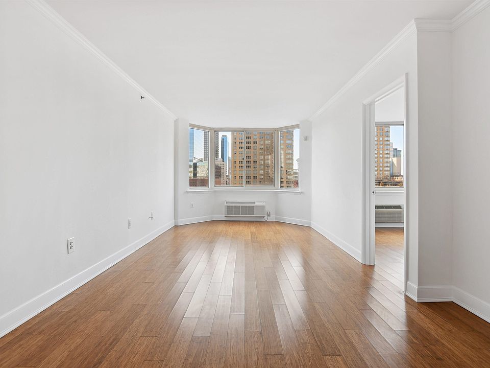 1st image of 1 2nd St APT 1007