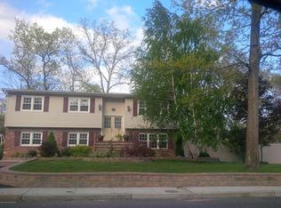 69 Gudz Rd, Lakewood, NJ 08701