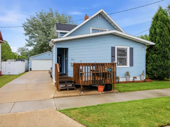 522 6th St NE, Minot, ND 58703