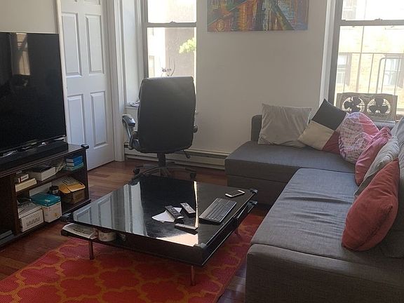 2nd image of 350 E 53rd St APT 2A