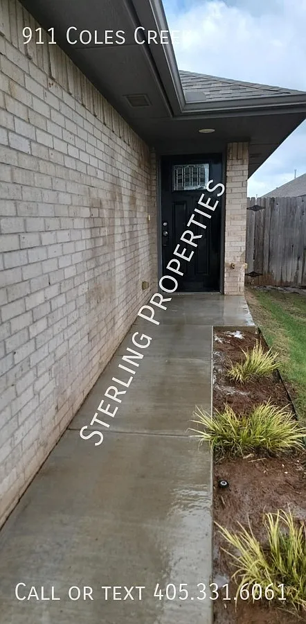3 bed, 1300 sqft, $1,550 — Photo 2