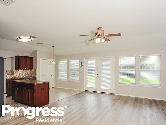 3rd image of 1409 Samantha Creek Dr