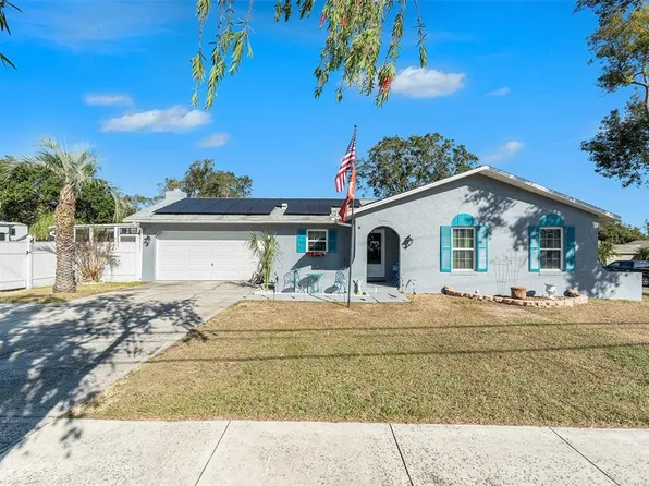 3515 King Richard Ct, Seffner, FL 33584