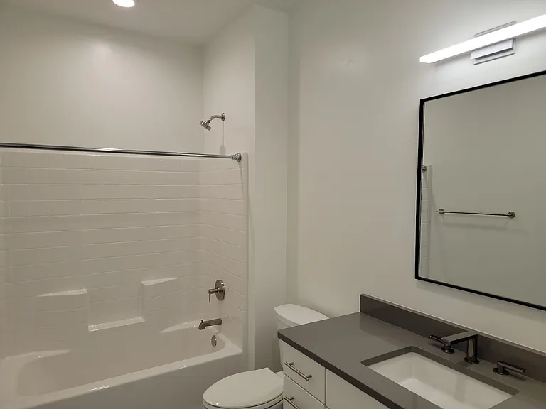109 W Spruce St #4 — Photo 15