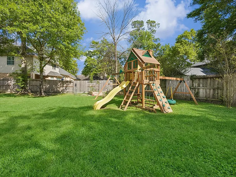 13518 Via Chianti Ln — Photo 29