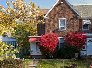 3076 Kearsarge Rd, Camden, NJ 08104