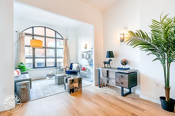 Rented by MySpaceNYC | media 25