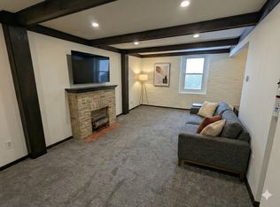 120 S York Rd APT 8, Hatboro, PA 19040