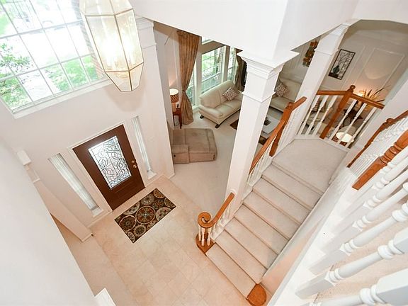 3rd image of 19614 Cottage Park Cir