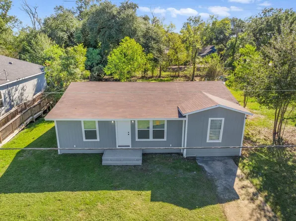 1112 8th St APT A, Orange, TX 77630