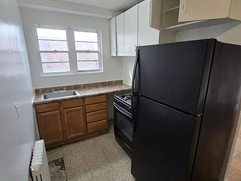 136 Kenilworth Ave NE — Photo 4