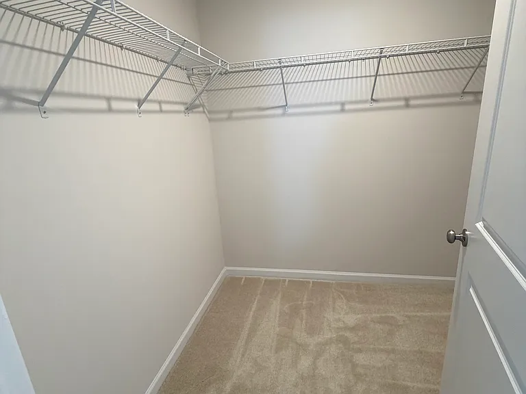 920 Jones Way — Photo 6