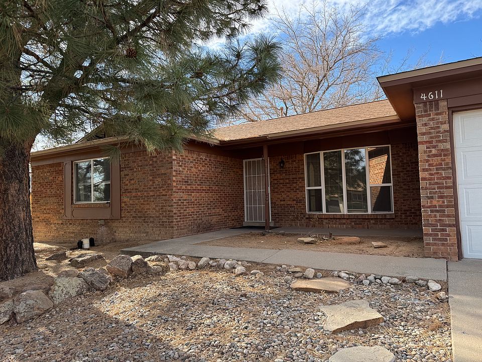 1st image of 4611 Jamaica Dr NE