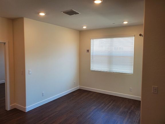 4th image of 5937 W Columbine Dr