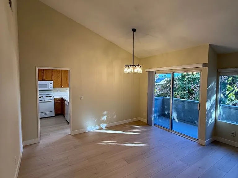15766 Midwood Dr #4 — Photo 11