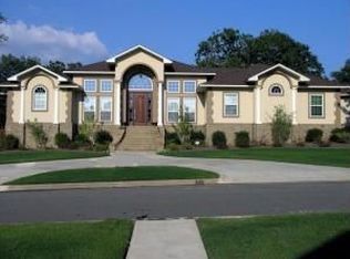 305 Quapaw Dr, Russellville, AR 72802