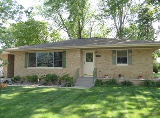 925 Wendover Blvd, Norton Shores, MI 49441