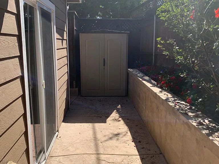 1302 Moreno Way #B — Photo 2
