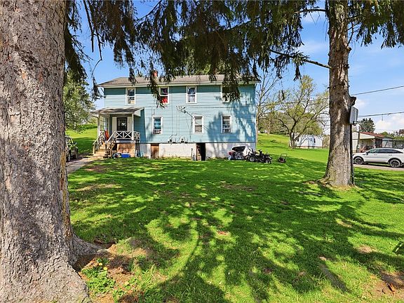 3rd image of 132 Waterloo St