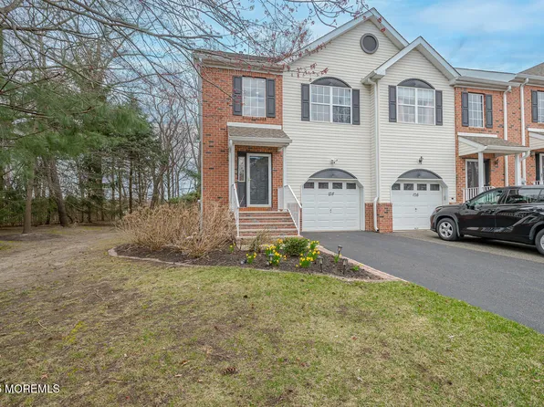 128 Heron Court, Manalapan, NJ 07726