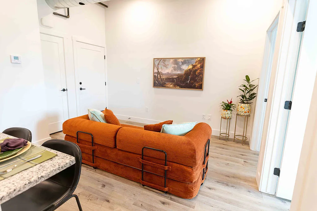 2 bed, $1,250 — Photo 2