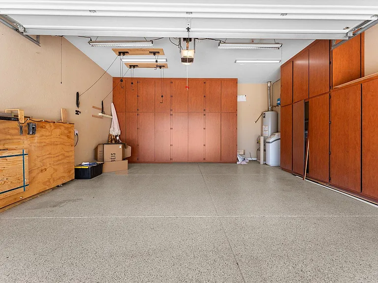 14333 W Cypress St — Photo 17