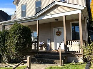 325 Rowland Ave, Carnegie, PA 15106