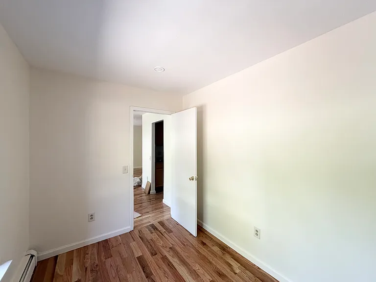 37 Odell Ave #1D — Photo 6