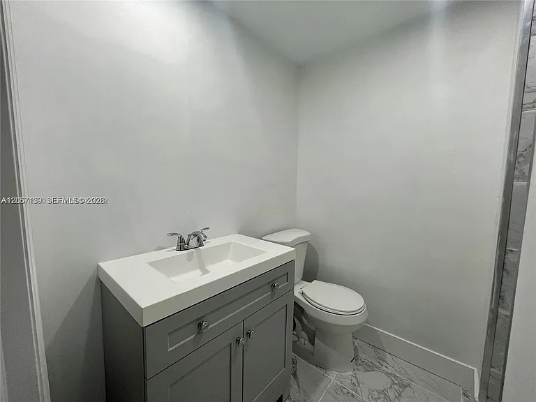 1520 SW 10th St — Photo 19