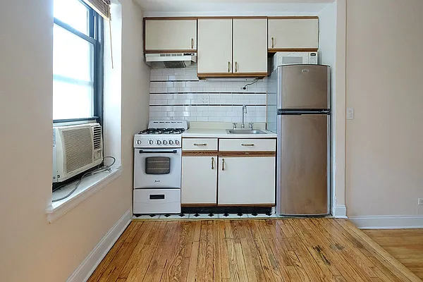 Rented by CG Realty | media 41