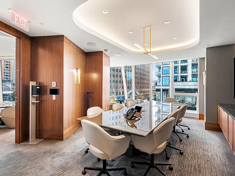 150 Seaport Blvd #C — Photo 33